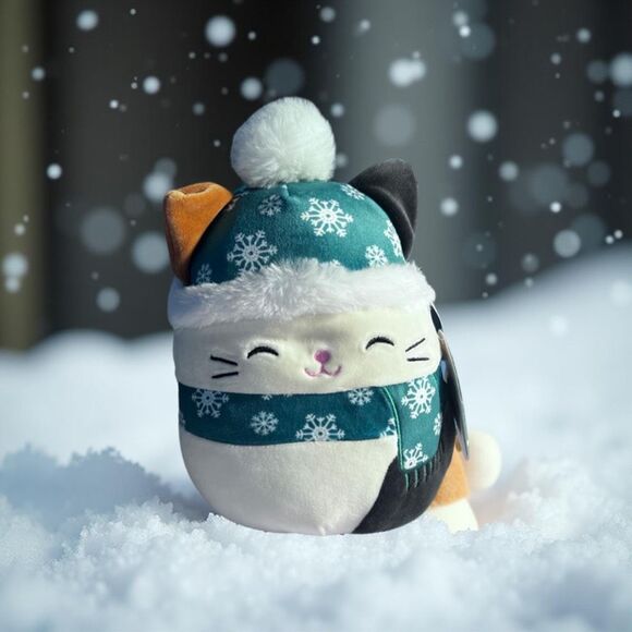 2022 NWT Squishmallow HOLIDAY CHRISTMAS Cam the Cat 7.5” Fuzzy Hat and Scarf - Picture 1 of 4